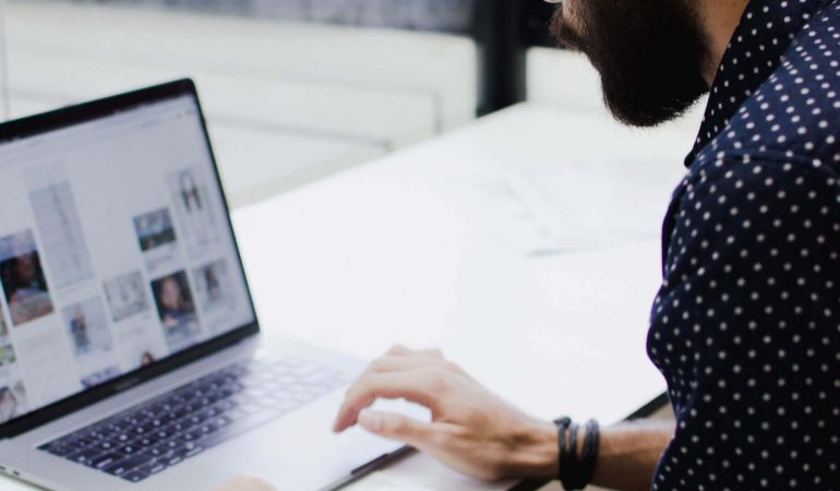 miguelangel-miquelena-EJ3aJ9AuYtg-unsplash